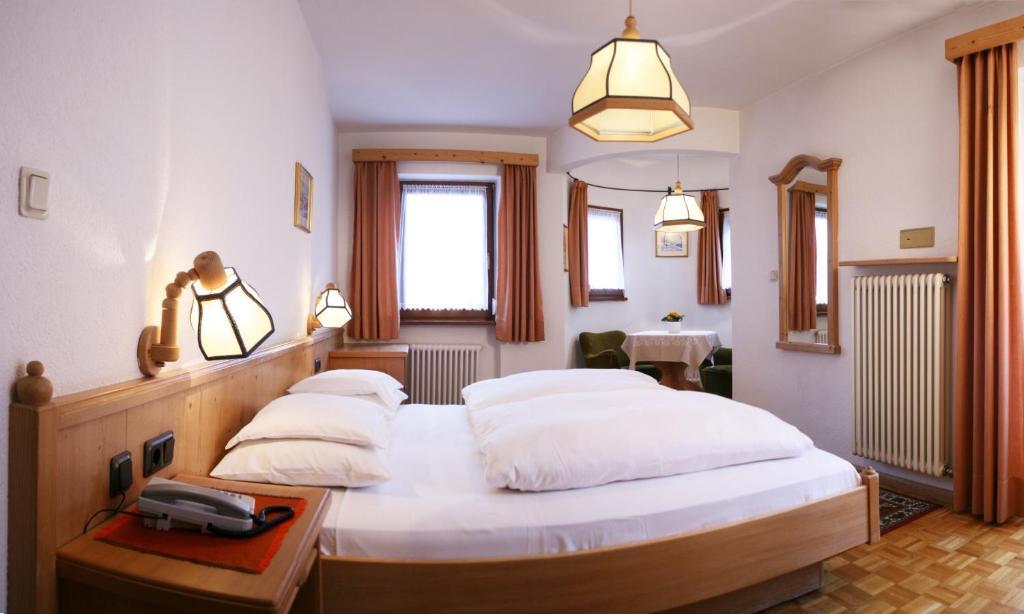 Hotel Dolomiti Madonna Ortisei Cameră foto